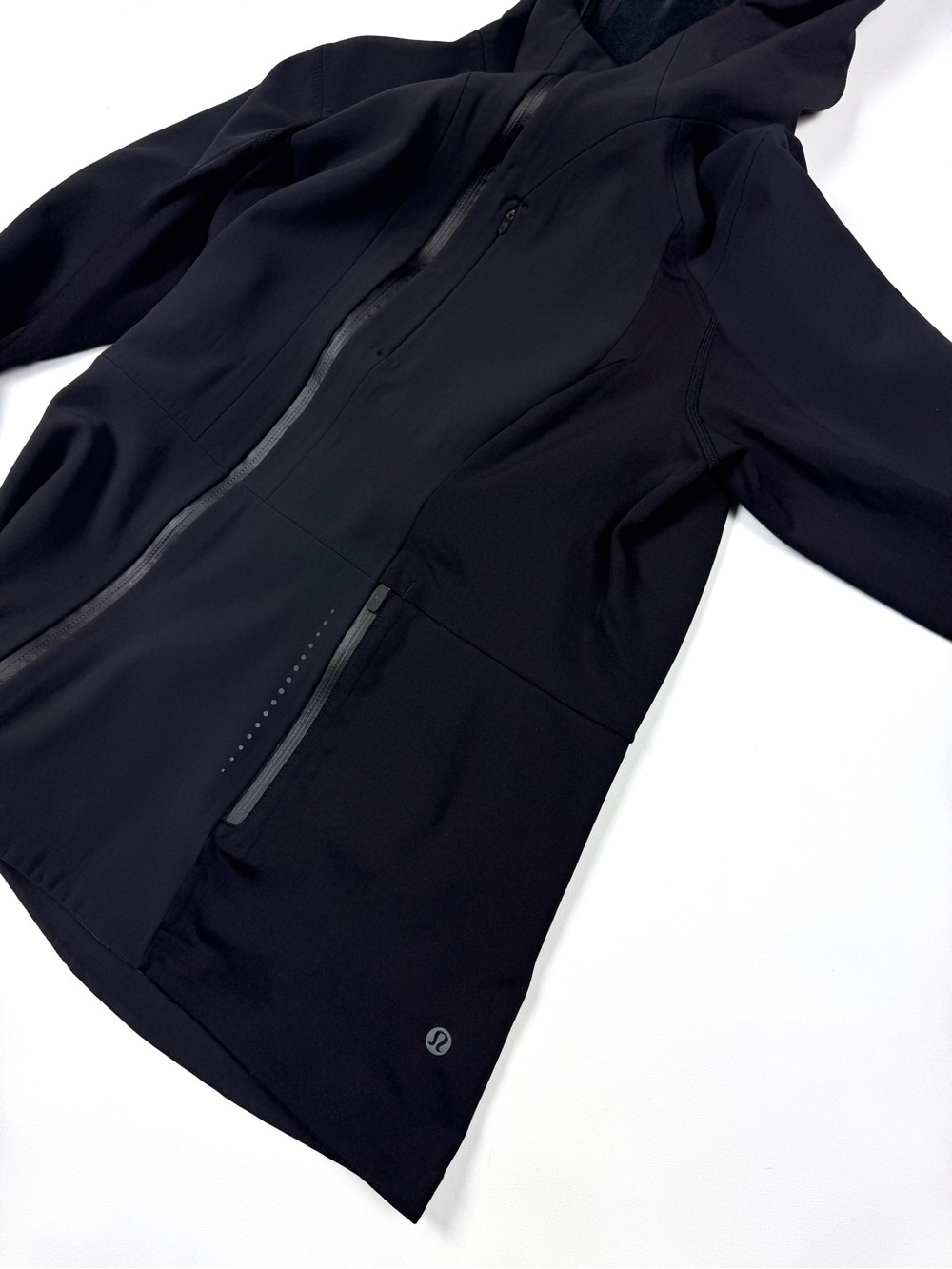 lululemon Cross Chill Black Jacket *RepelShell Size 10 - Picture 5 of 16